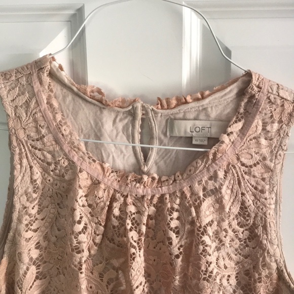 Loft peach lace tank top - Picture 3 of 4